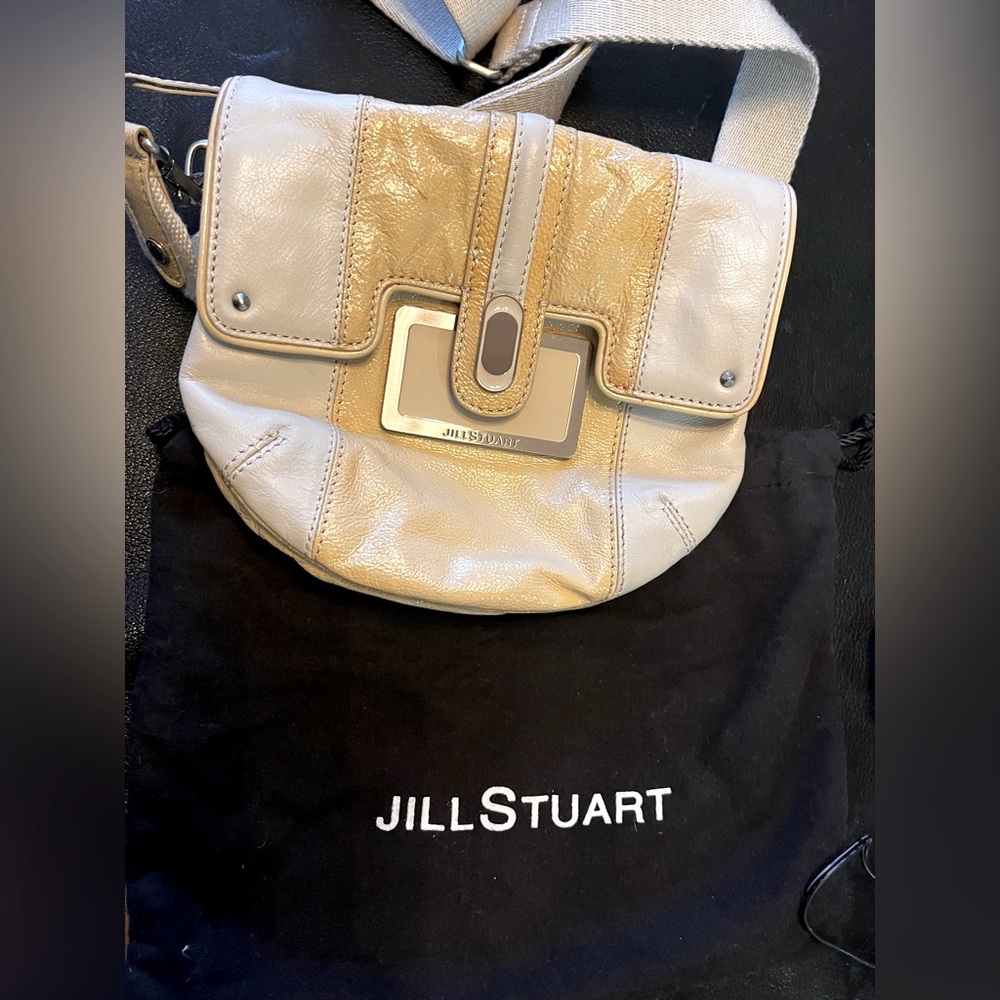 Jill start -patent leather bag- gently worn